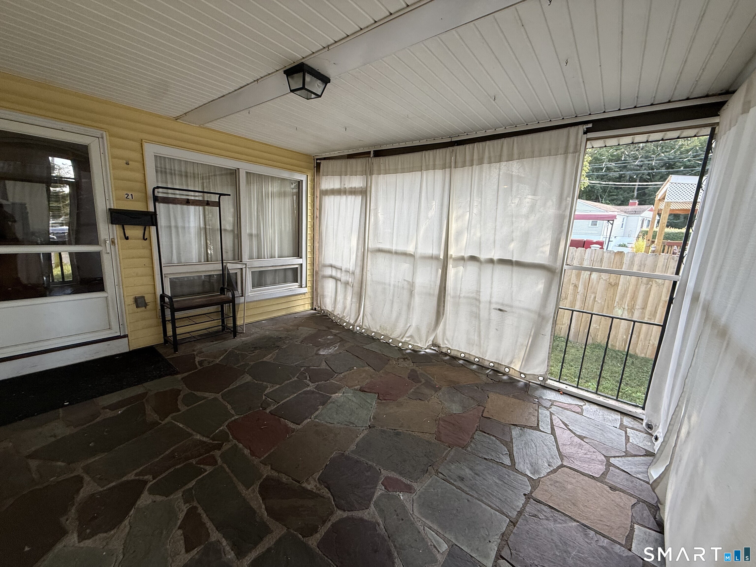 21 7th Street Property Photo 4