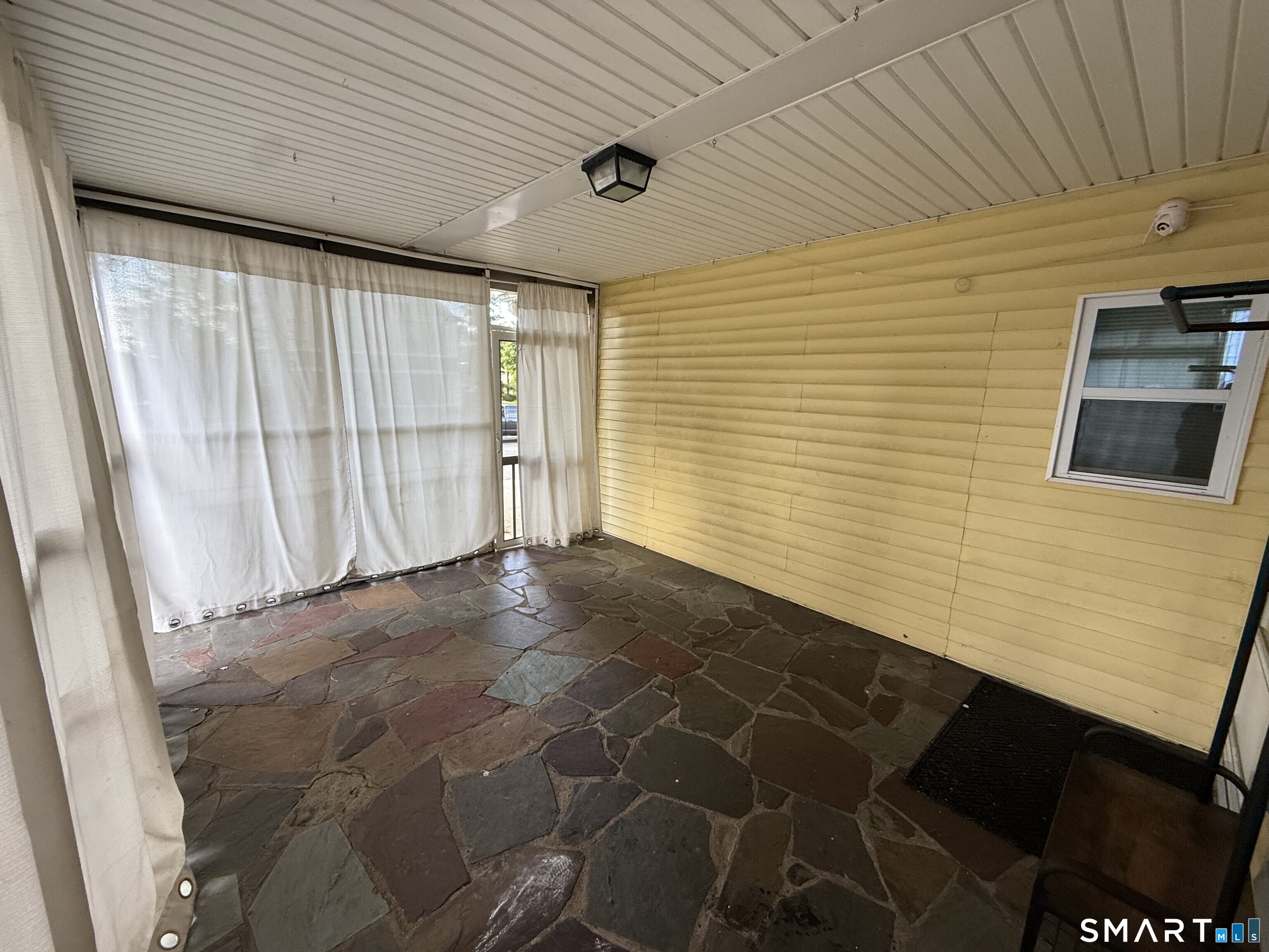 21 7th Street Property Photo 5