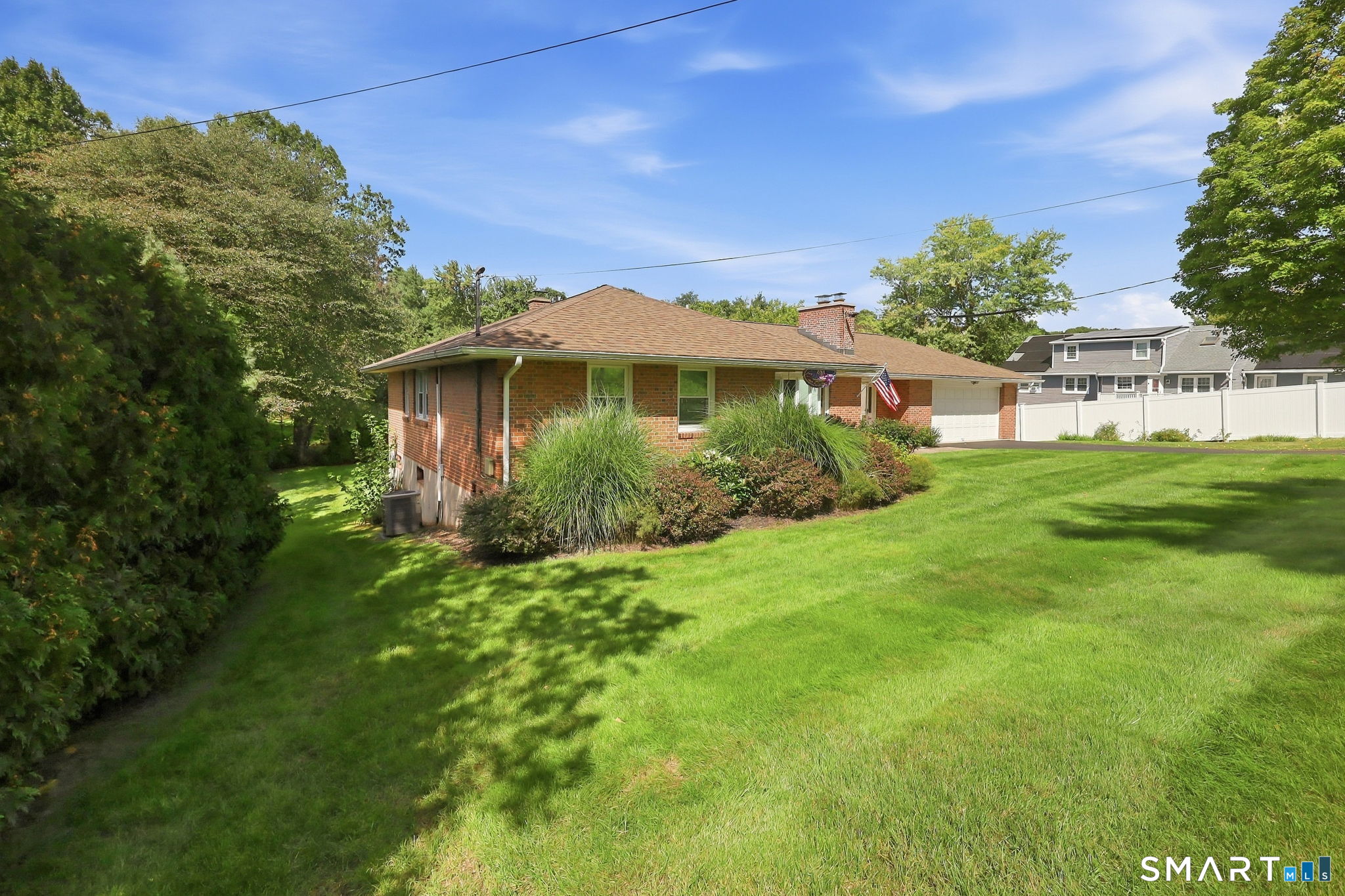 517 Swain Avenue Property Photo 3