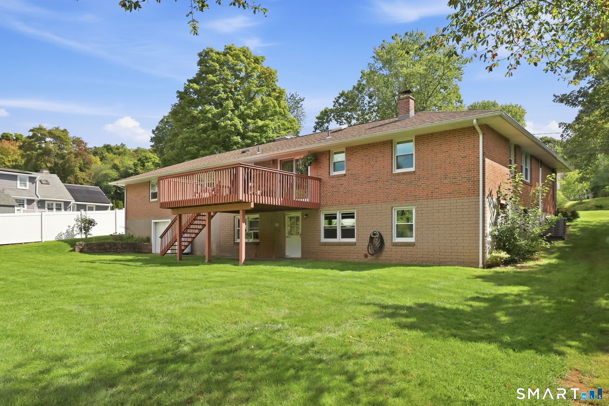 517 Swain Avenue Property Photo 8
