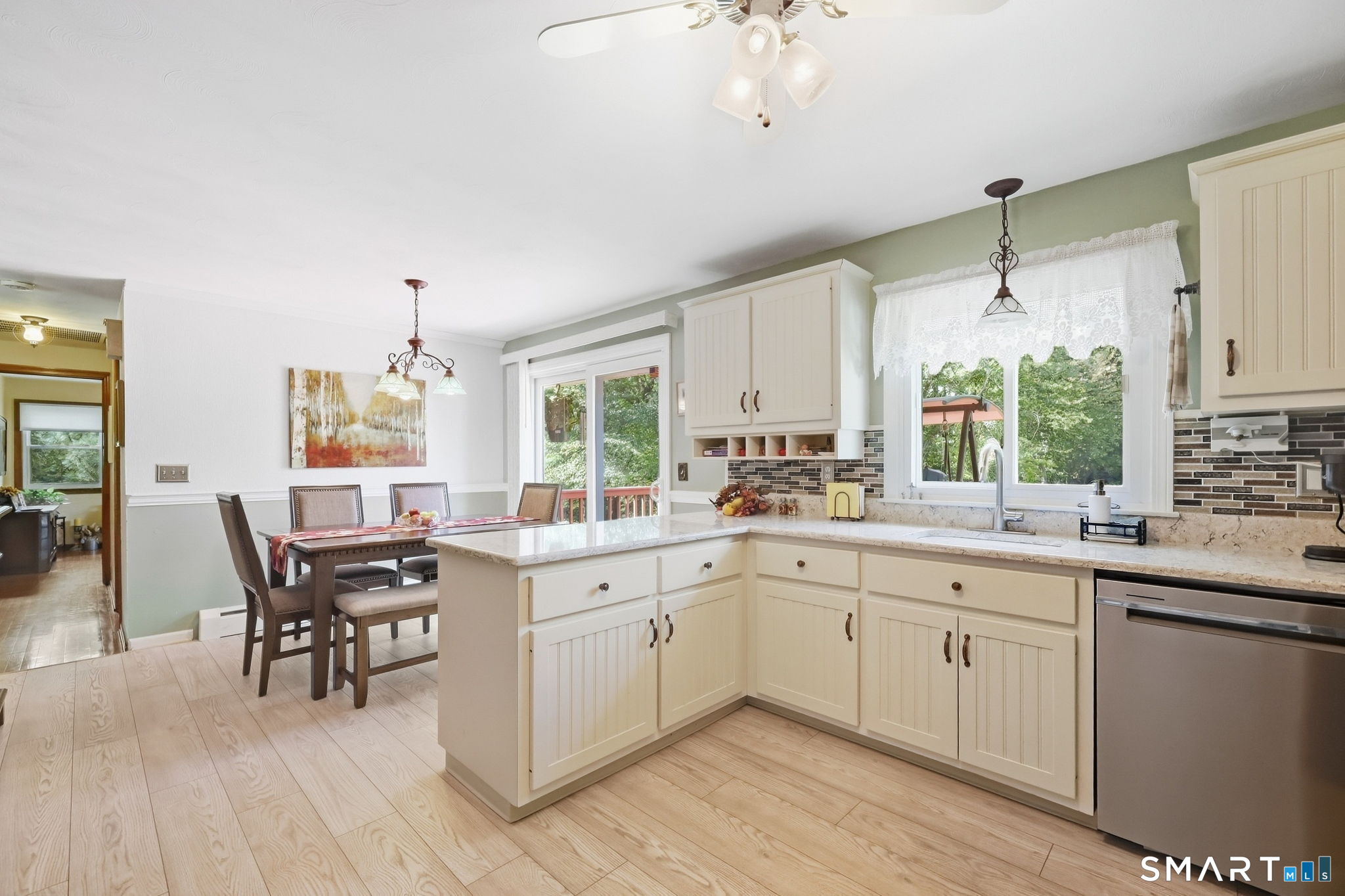517 Swain Avenue Property Photo 36