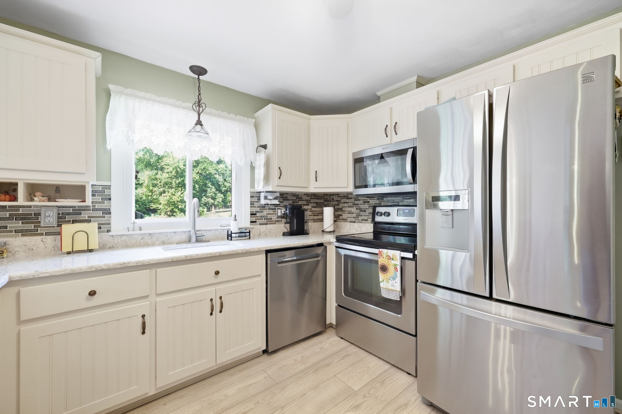 517 Swain Avenue Property Photo 38