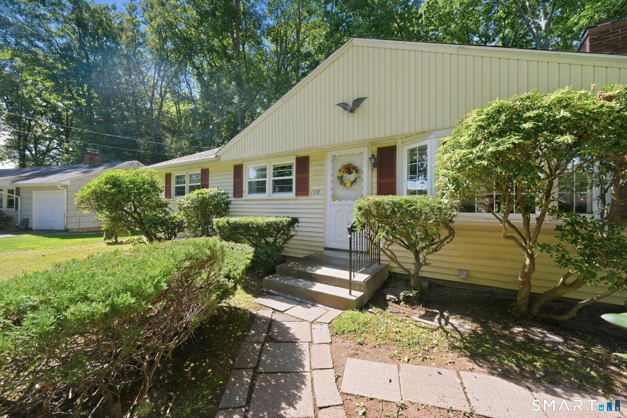 104 Forest Drive Property Photo 3