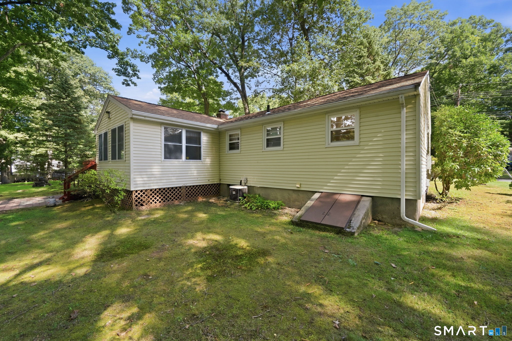 104 Forest Drive Property Photo 4