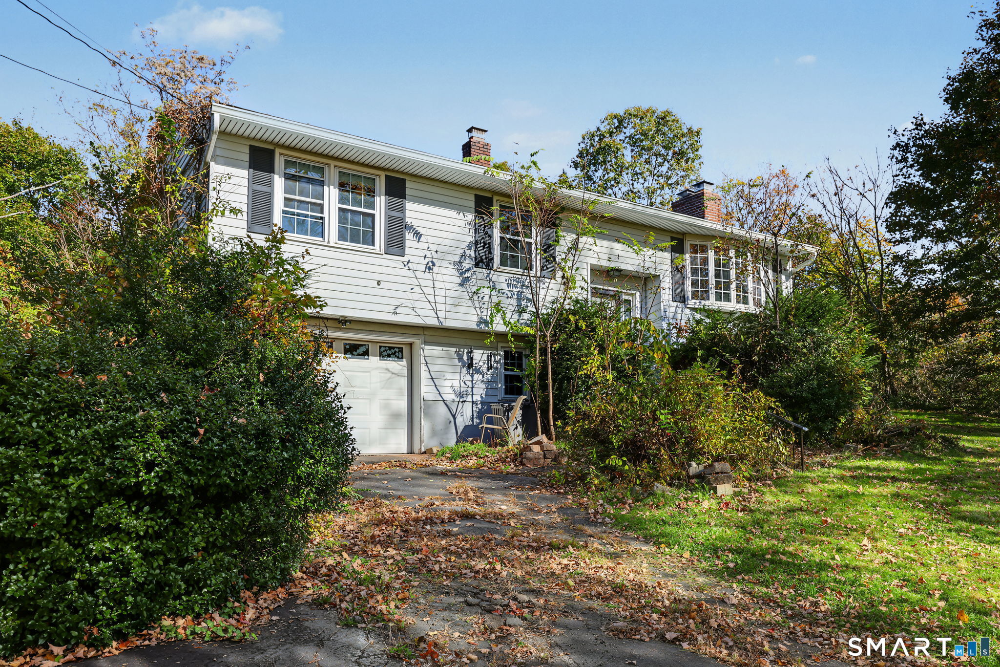 2 Davis Road Property Photo 3