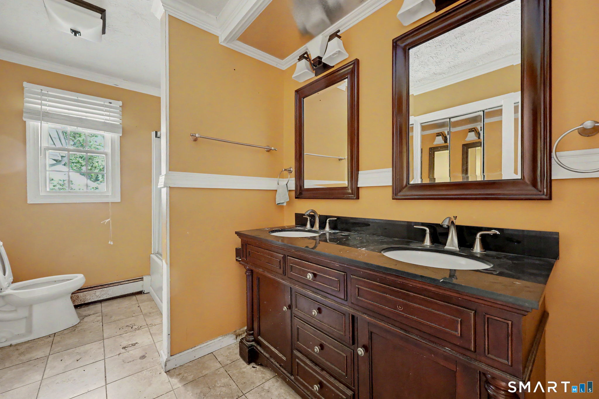 2 Davis Road Property Photo 15