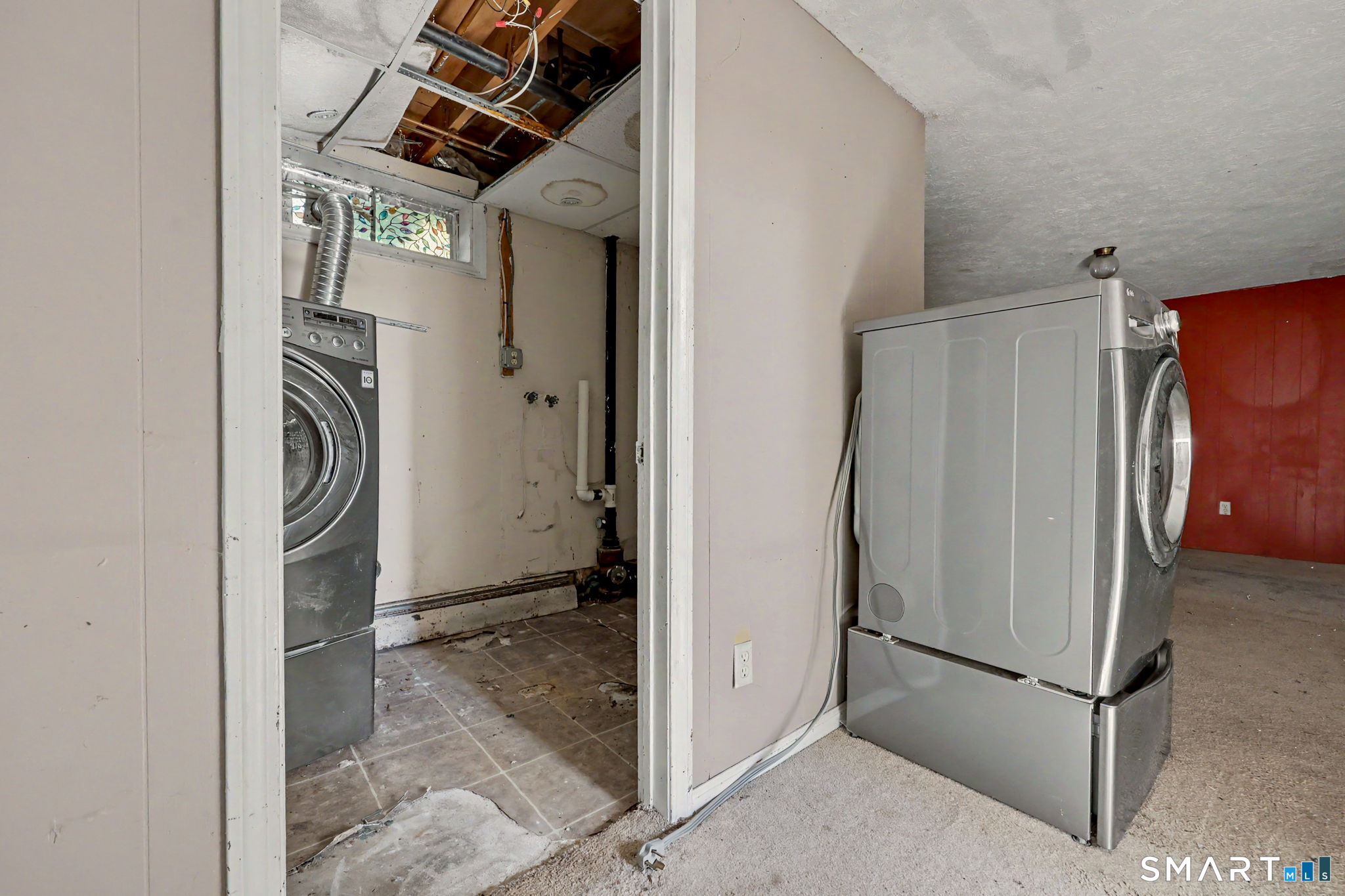 2 Davis Road Property Photo 28