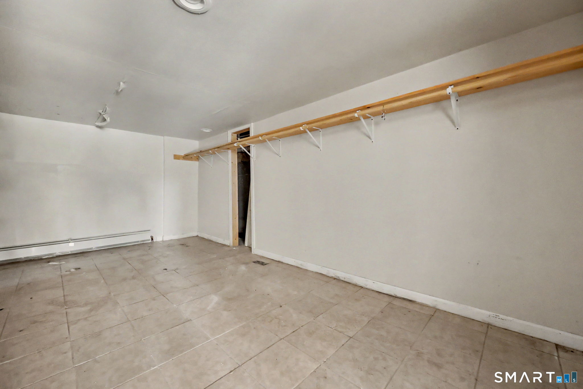 2 Davis Road Property Photo 30