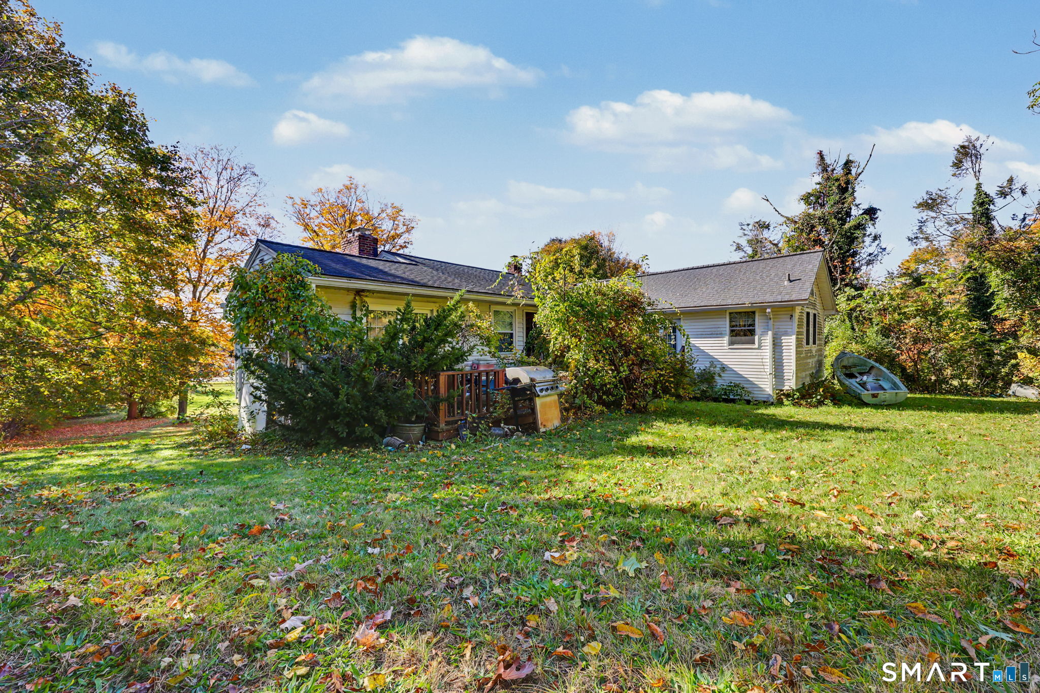 2 Davis Road Property Photo 32