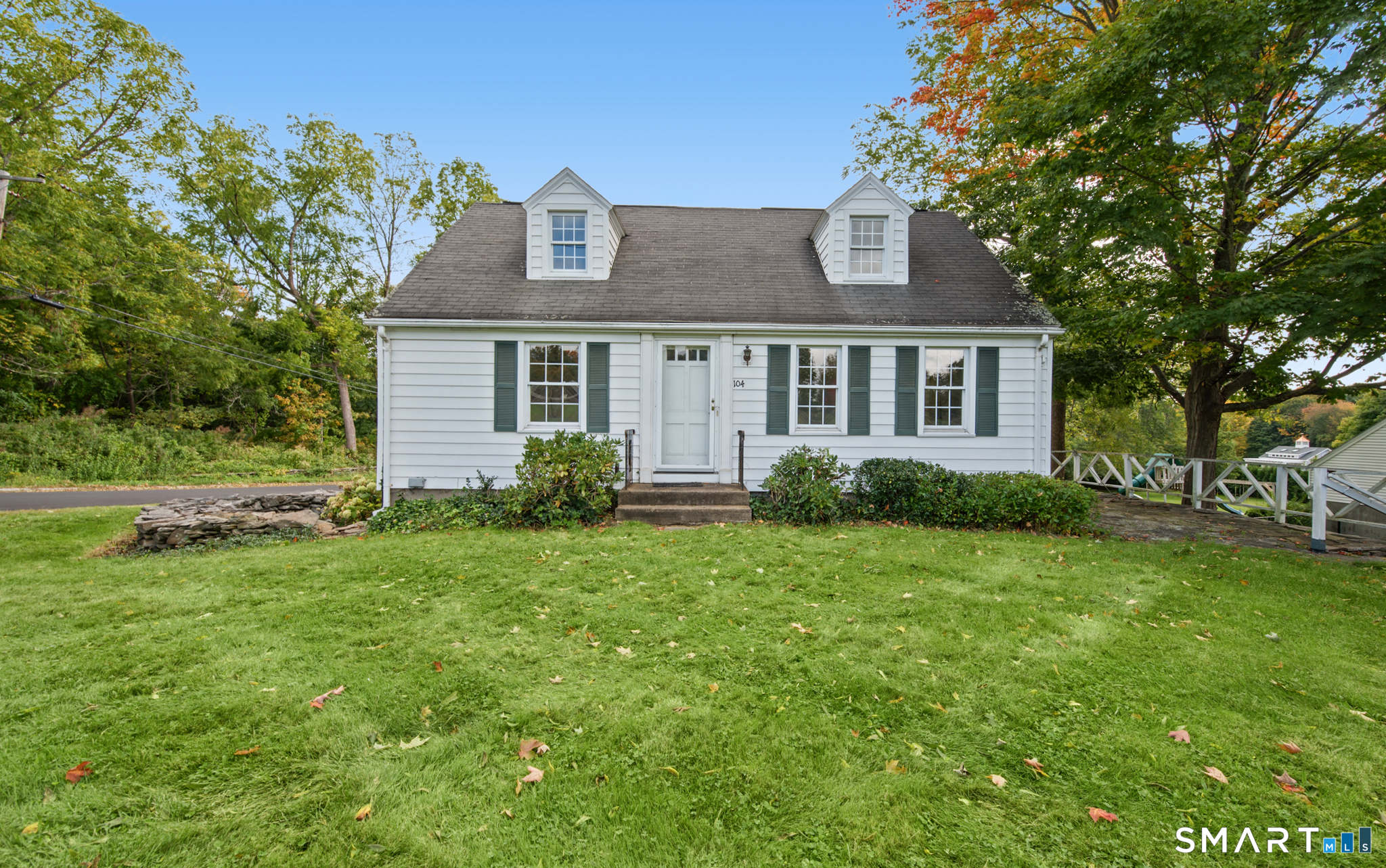 104 Tolland Green Property Photo 1
