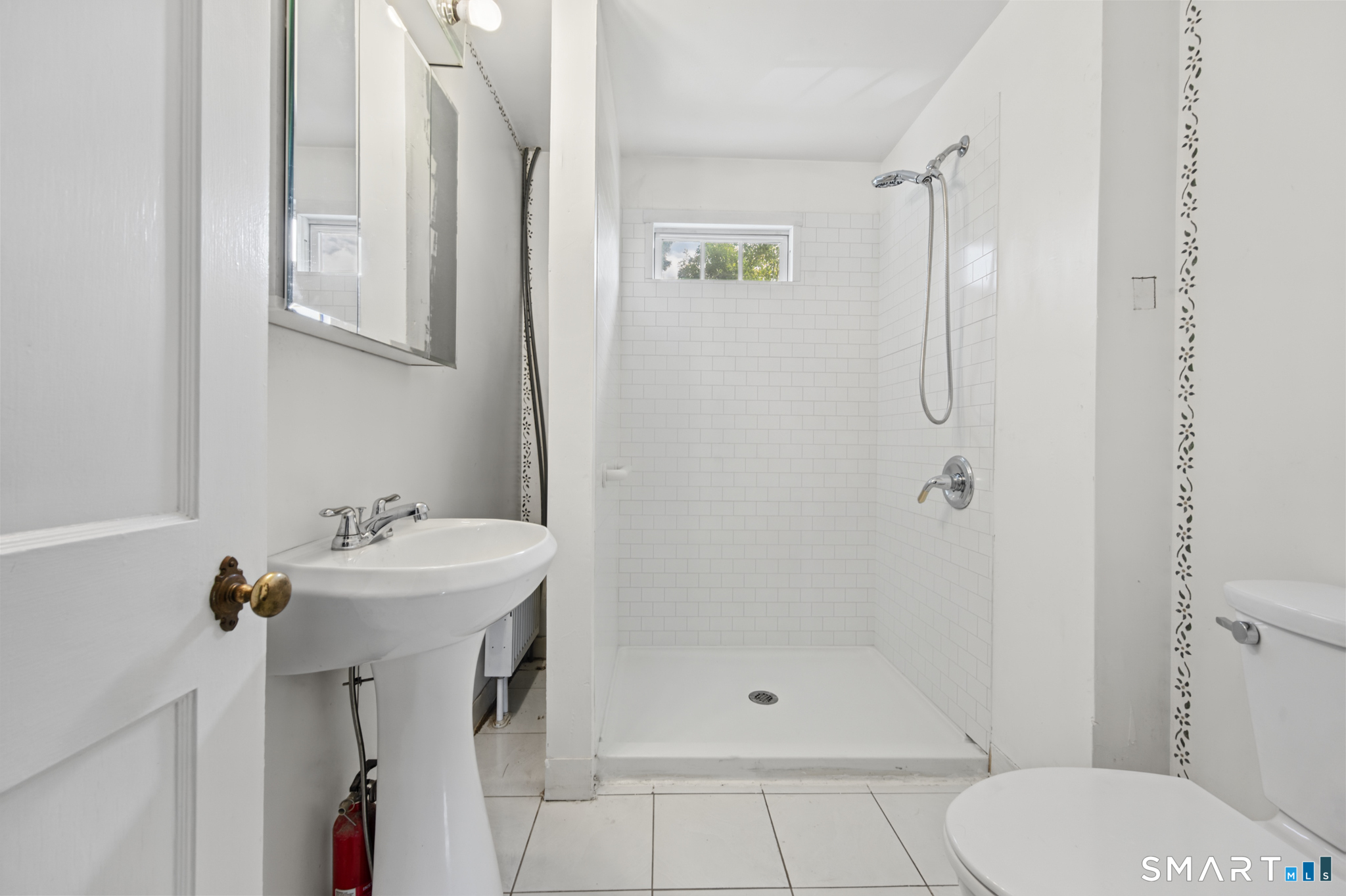 104 Tolland Green Property Photo 11