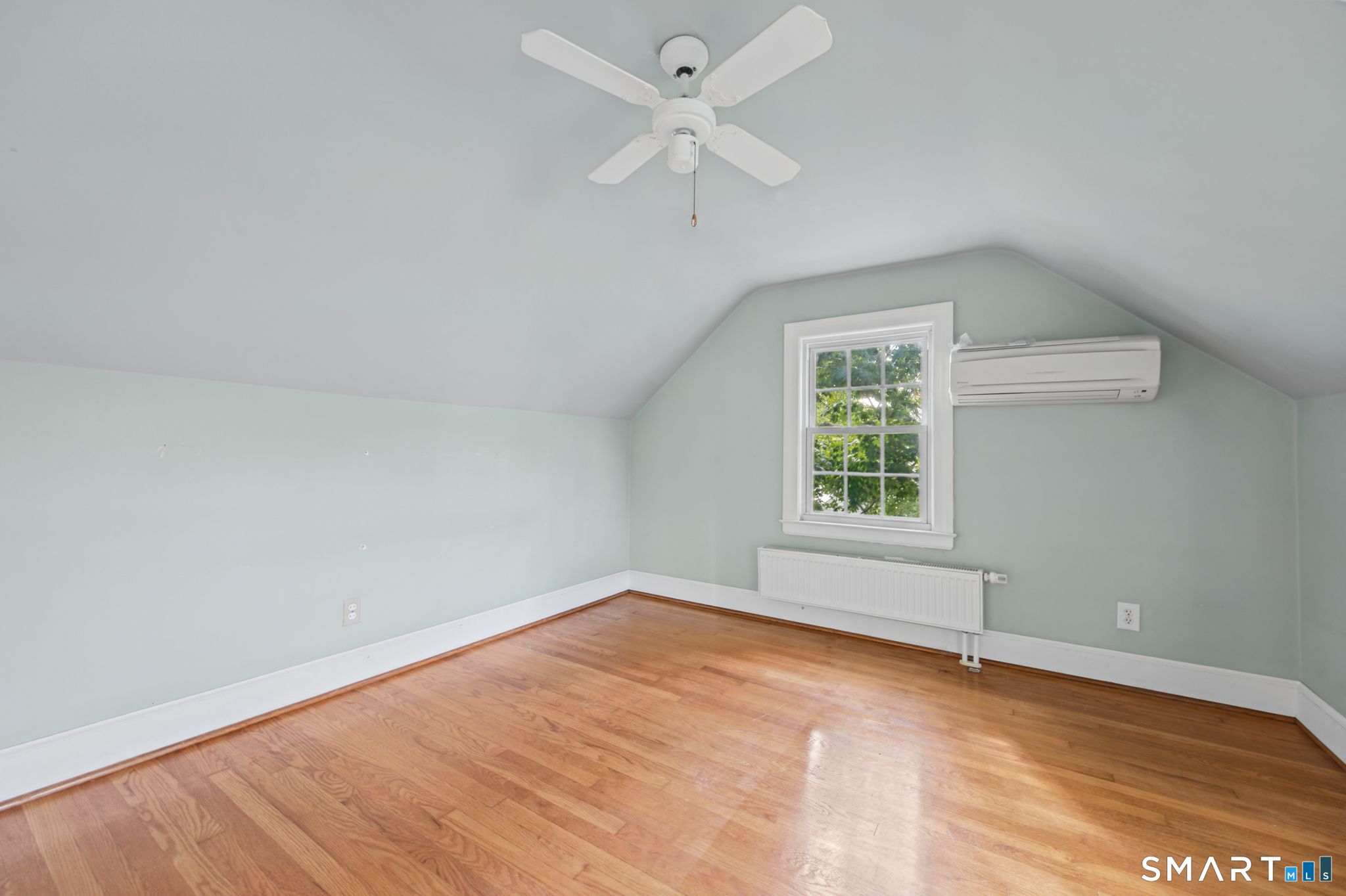 104 Tolland Green Property Photo 23