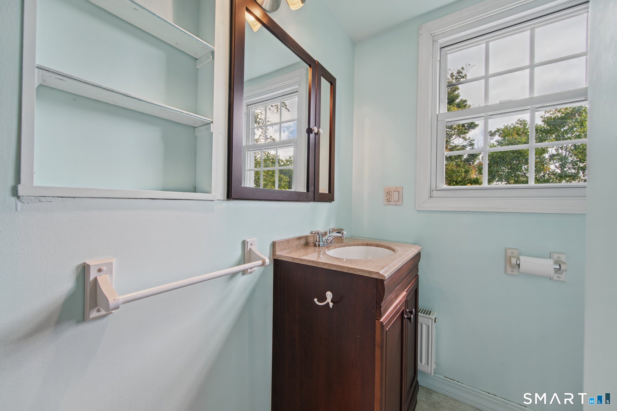 104 Tolland Green Property Photo 26