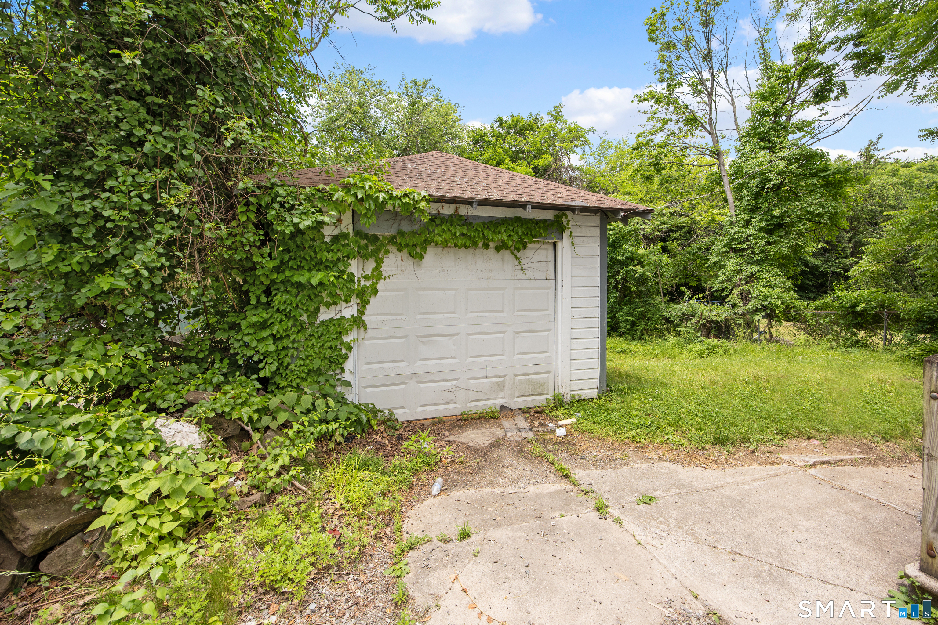 101 Dikeman Street Property Photo 35
