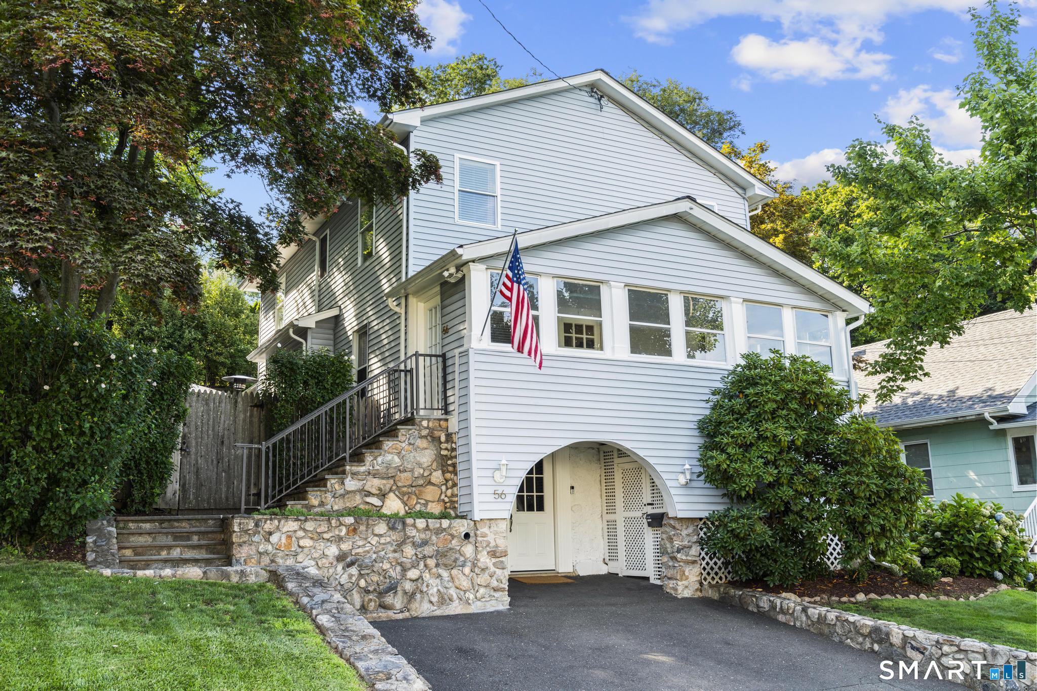 56 Knickerbocker Avenue Property Photo 1