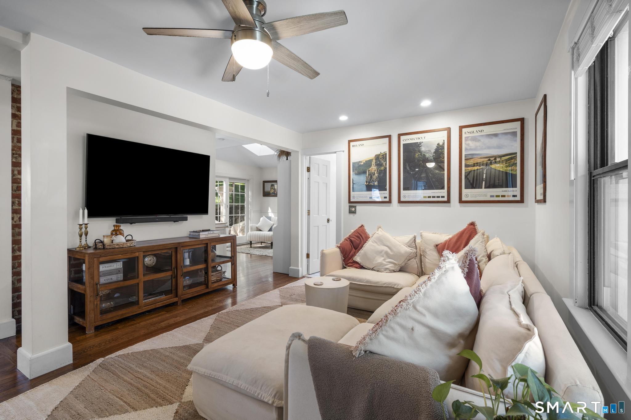56 Knickerbocker Avenue Property Photo 8