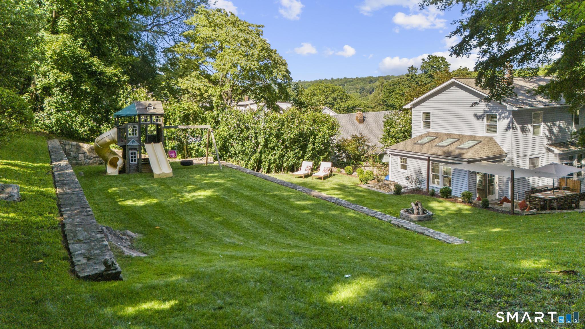 56 Knickerbocker Avenue Property Photo 36