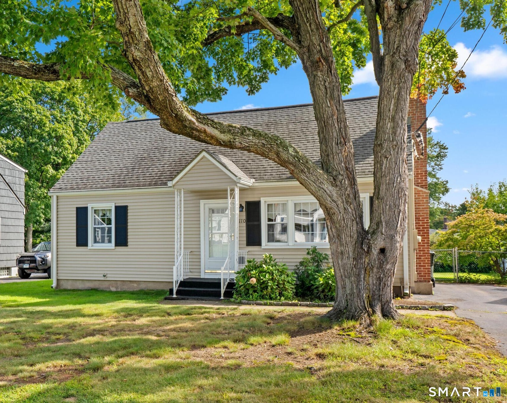 110 Randal Avenue Property Photo 1