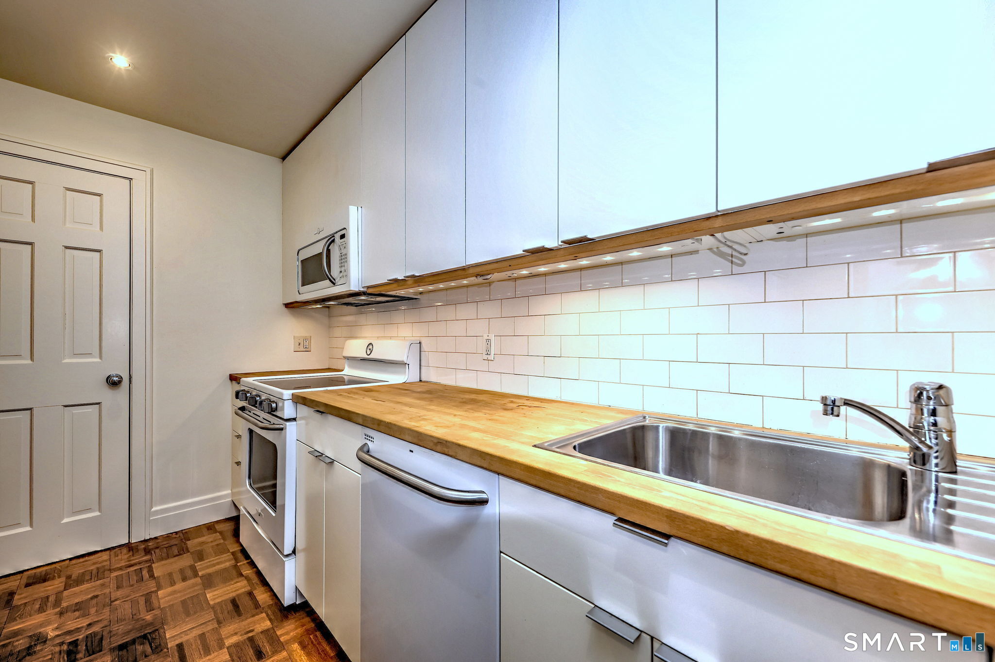 85 Olive 85 Street Property Photo 19
