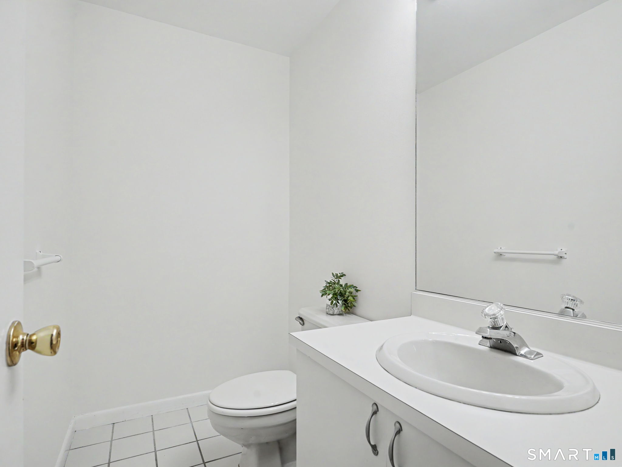 2539 Bedford 34c Street Property Photo 11