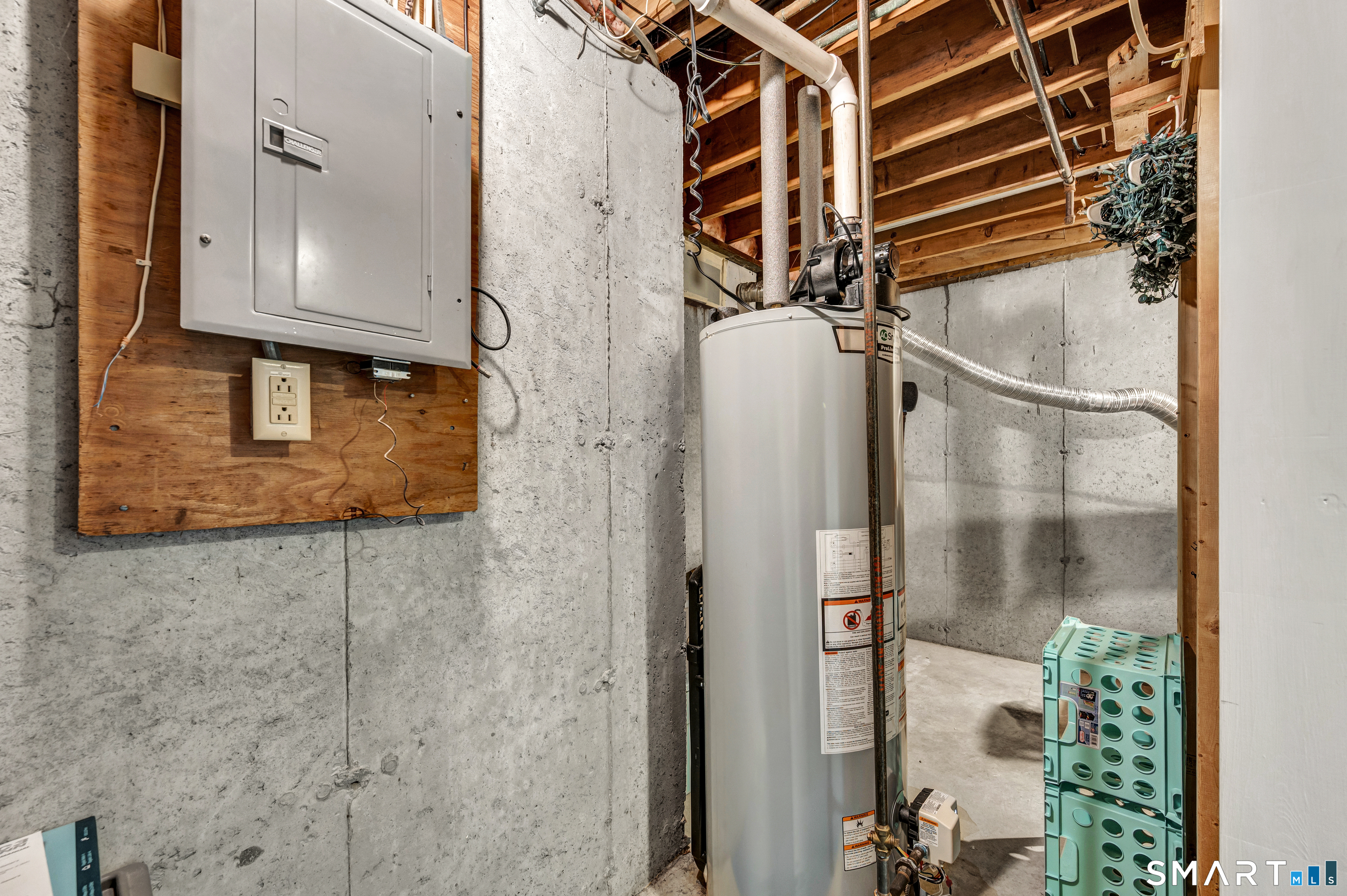 75 Eastbrook B Heights Property Photo 24