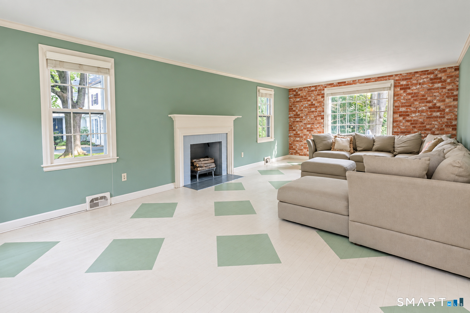 7 Cliffmore Road Property Photo 4