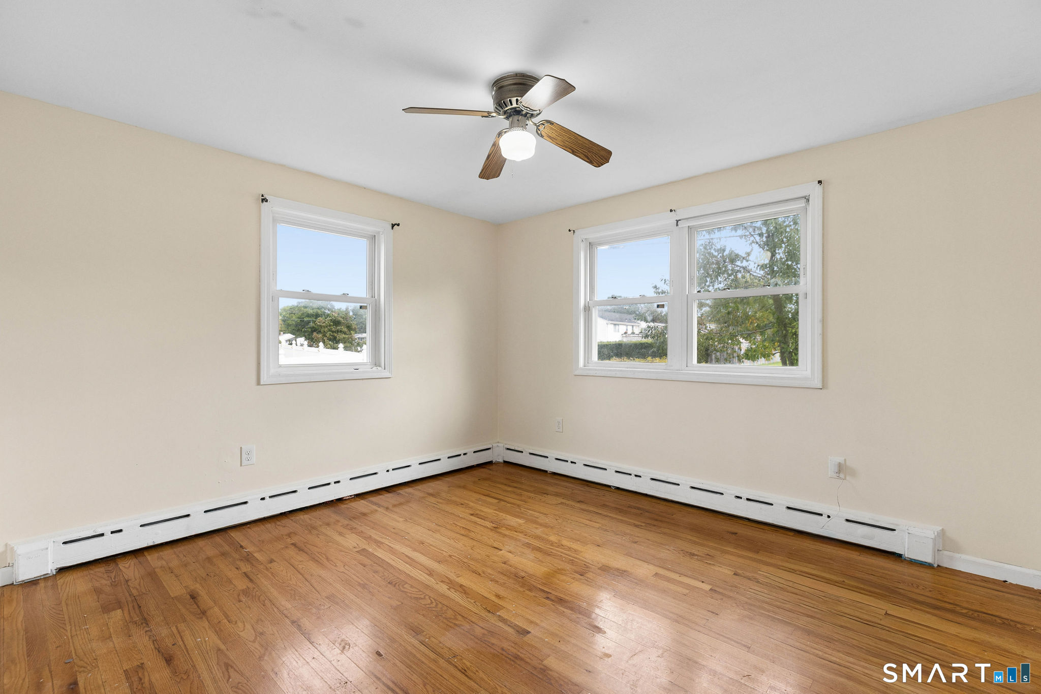 61 University Avenue Property Photo 16