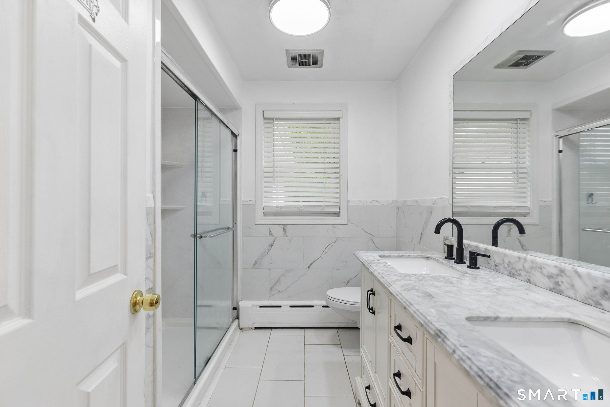 61 University Avenue Property Photo 17