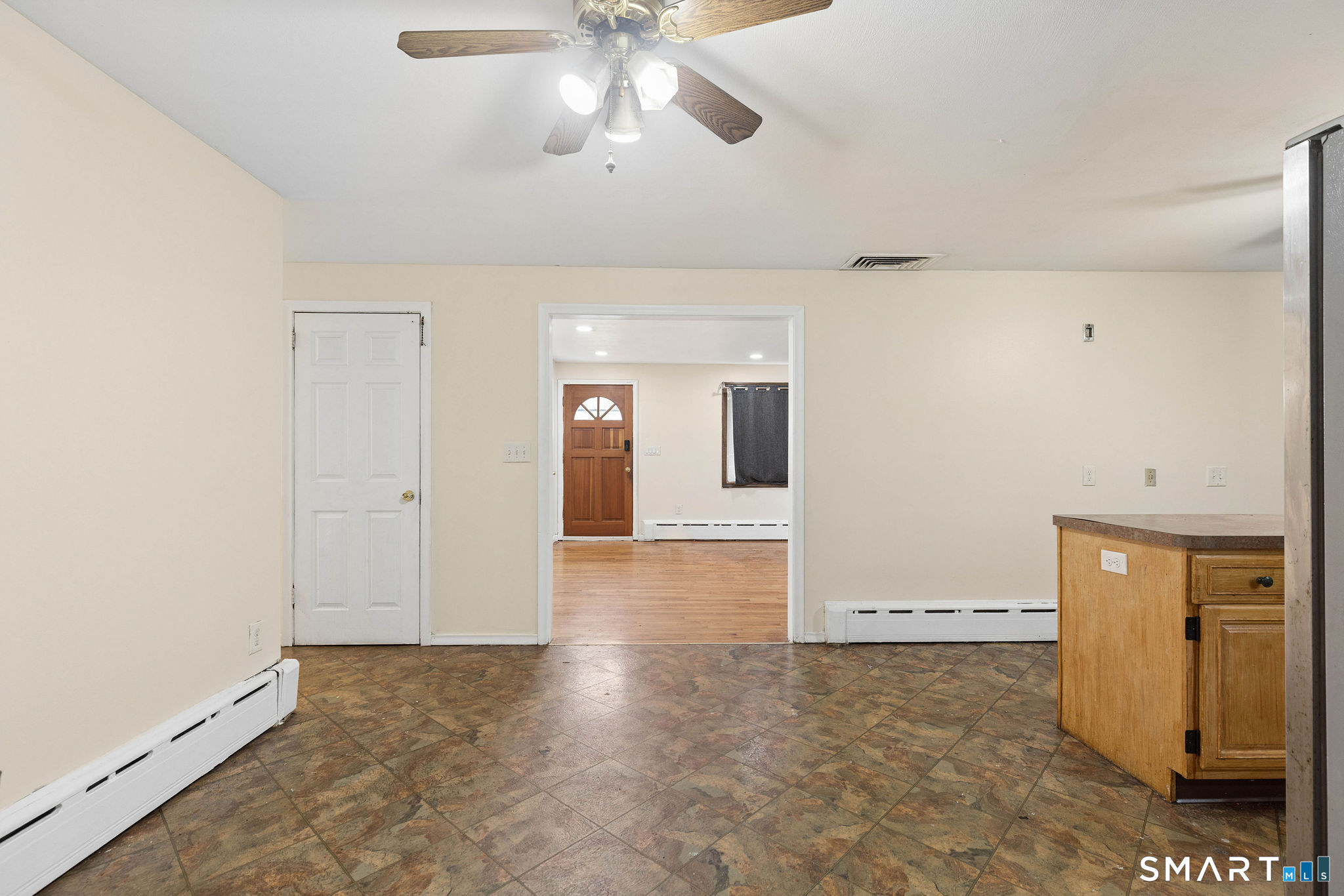 61 University Avenue Property Photo 19