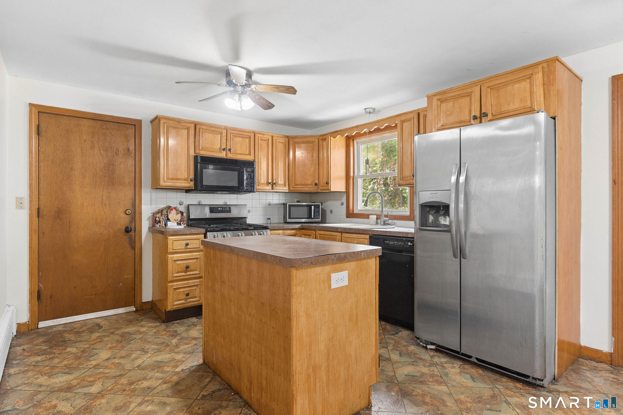 61 University Avenue Property Photo 22
