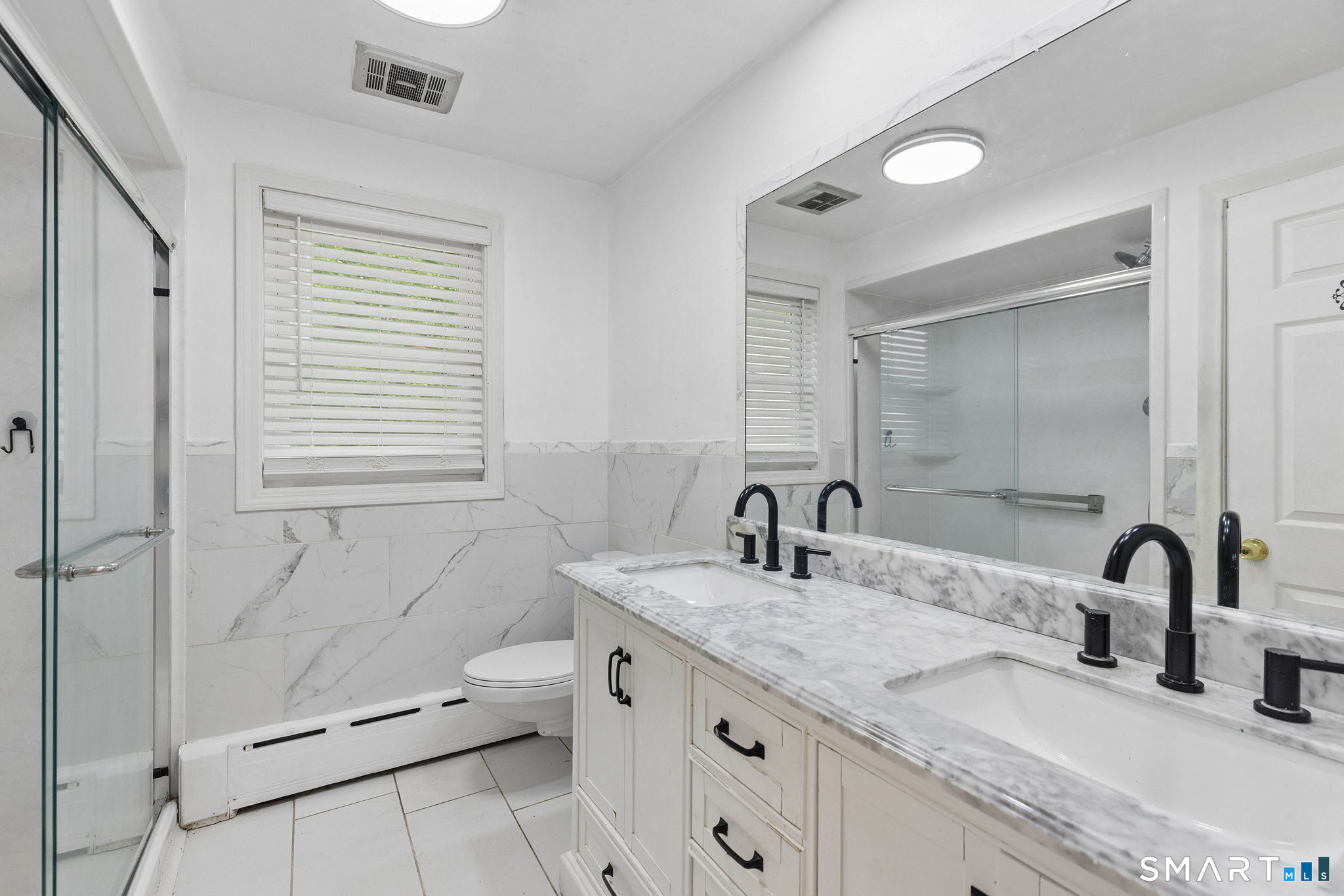 61 University Avenue Property Photo 26
