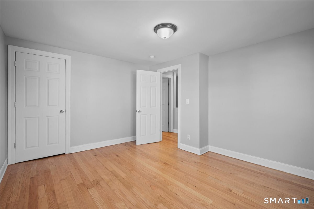 38 Soundview A Avenue Property Photo 17