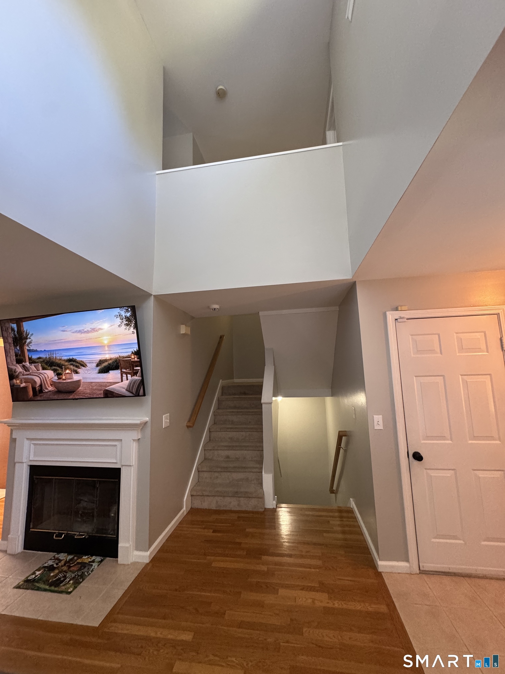 226 Castlewood 226 Drive Property Photo 8