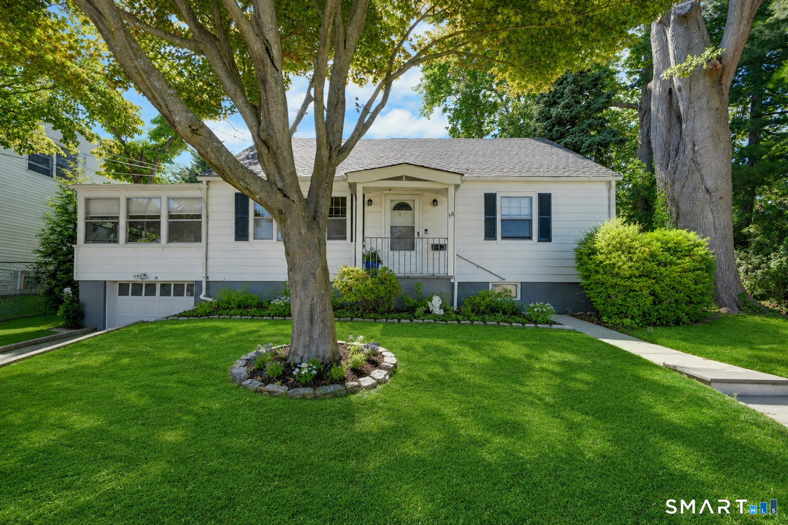 38 Carlisle Place Property Photo 2