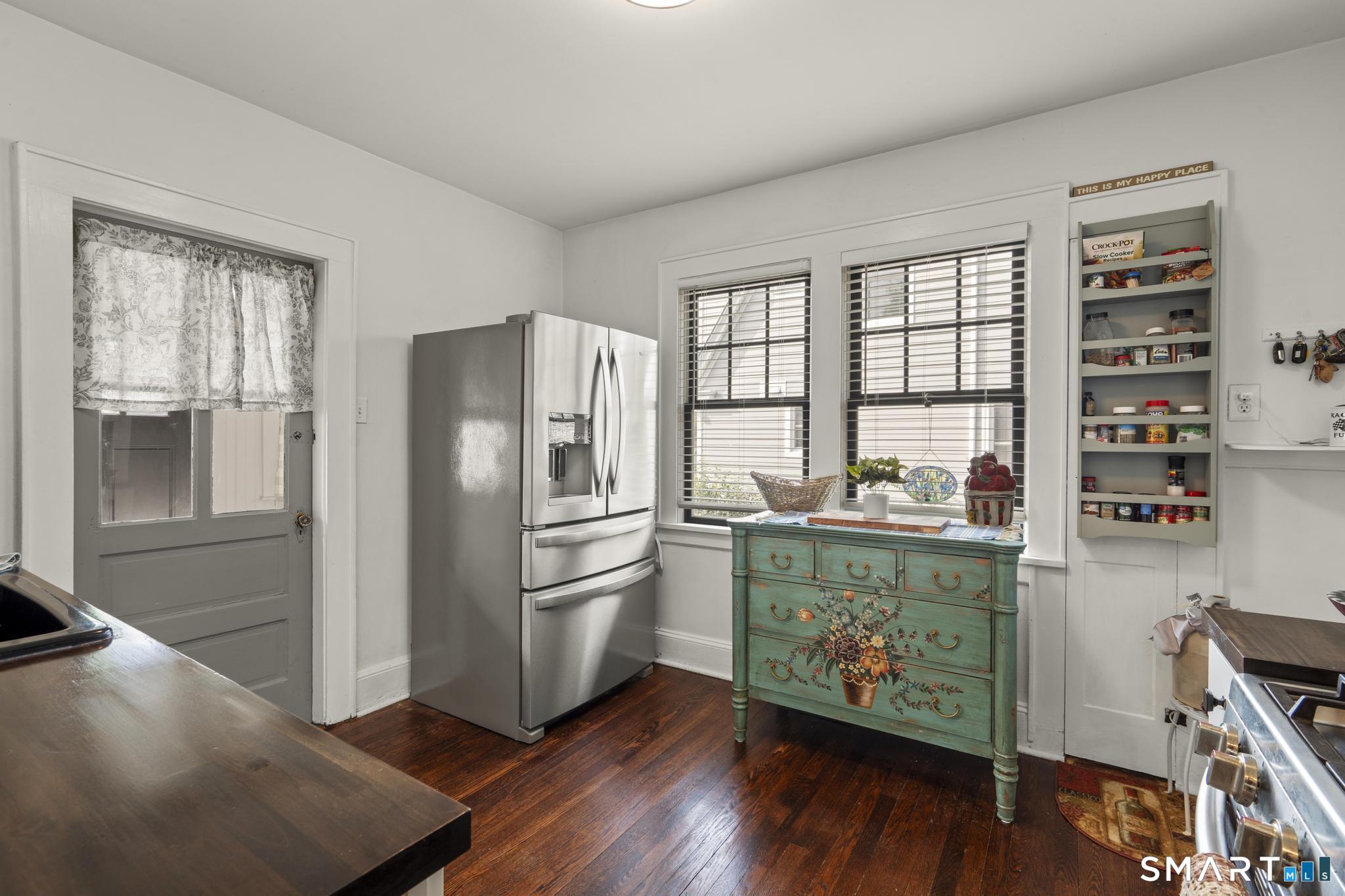 71 School Street Property Photo 13