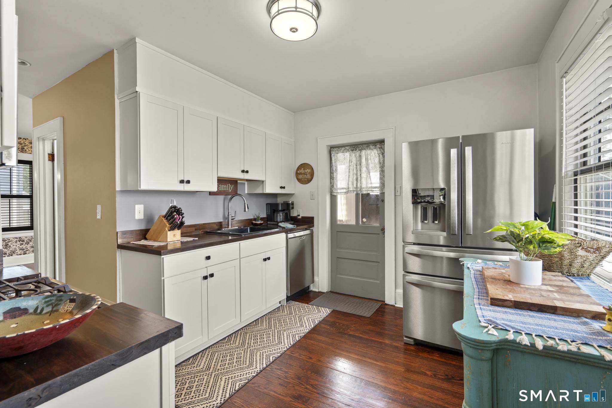 71 School Street Property Photo 14