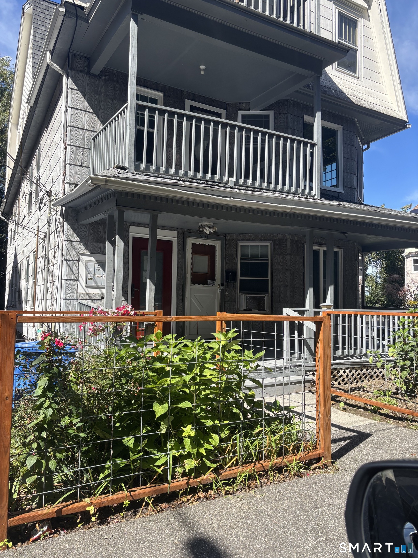 199 Lincoln Street Property Photo 1