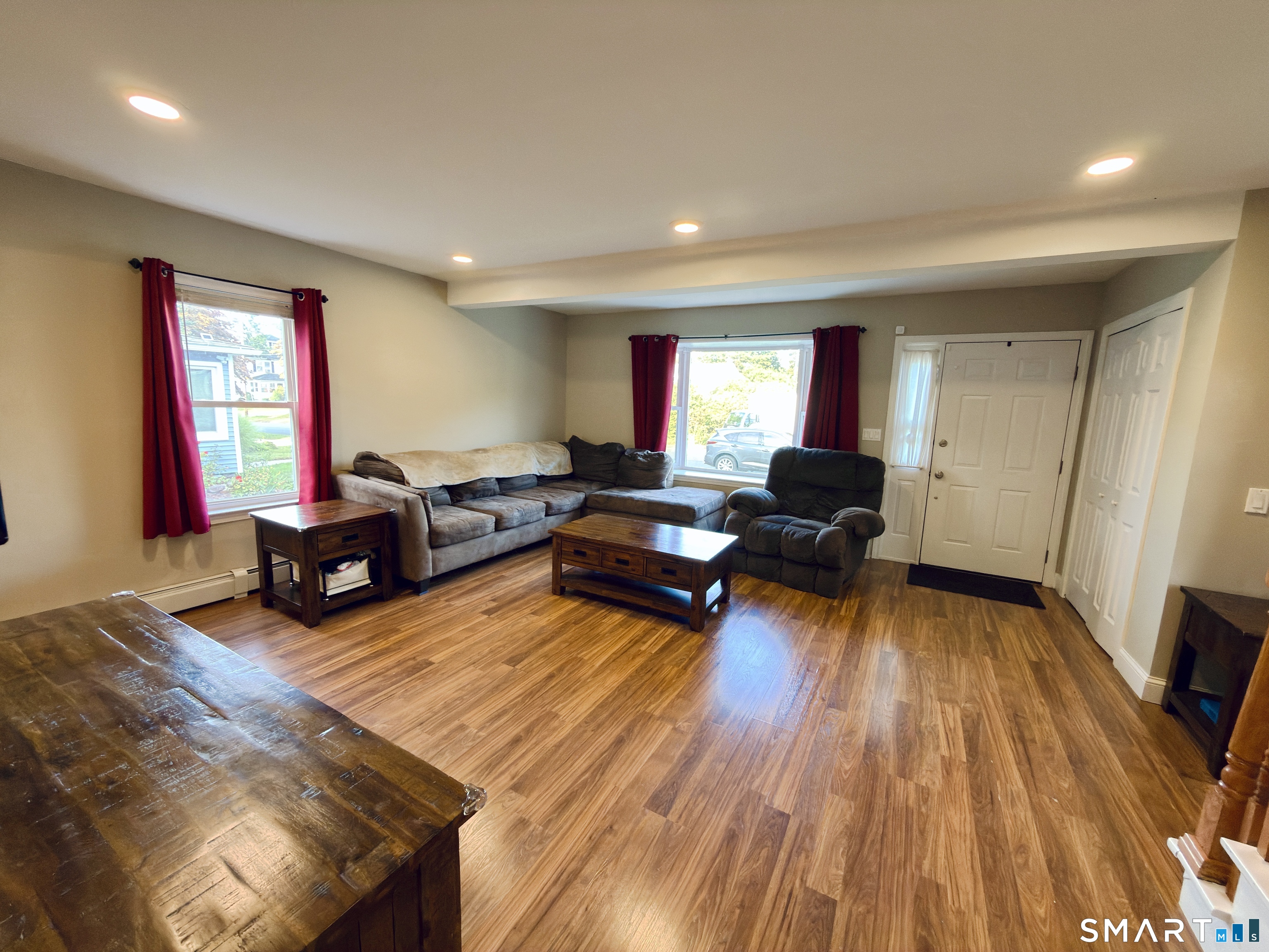70 Broad Place Property Photo 4