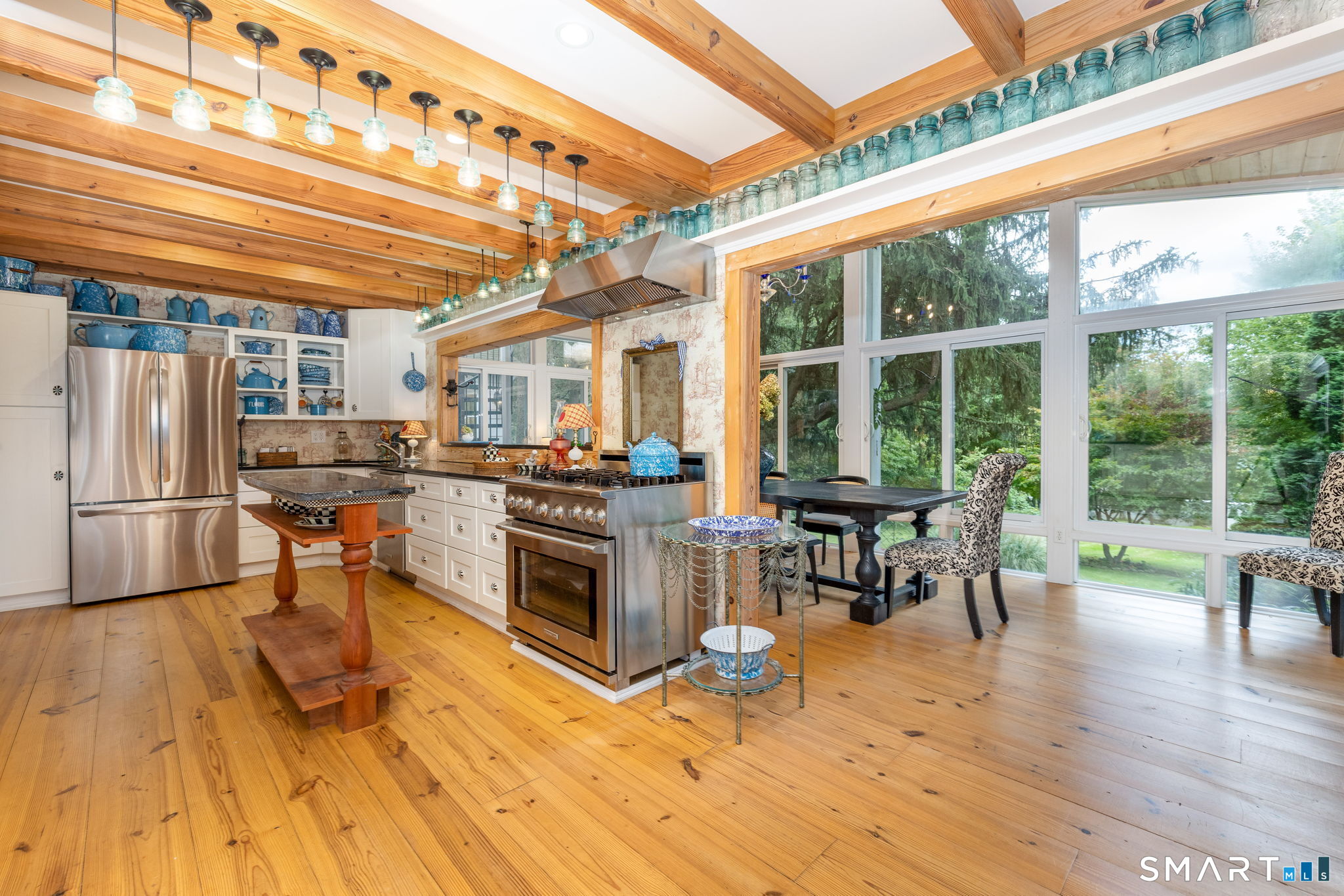 695 Spindle Hill Road Property Photo 10