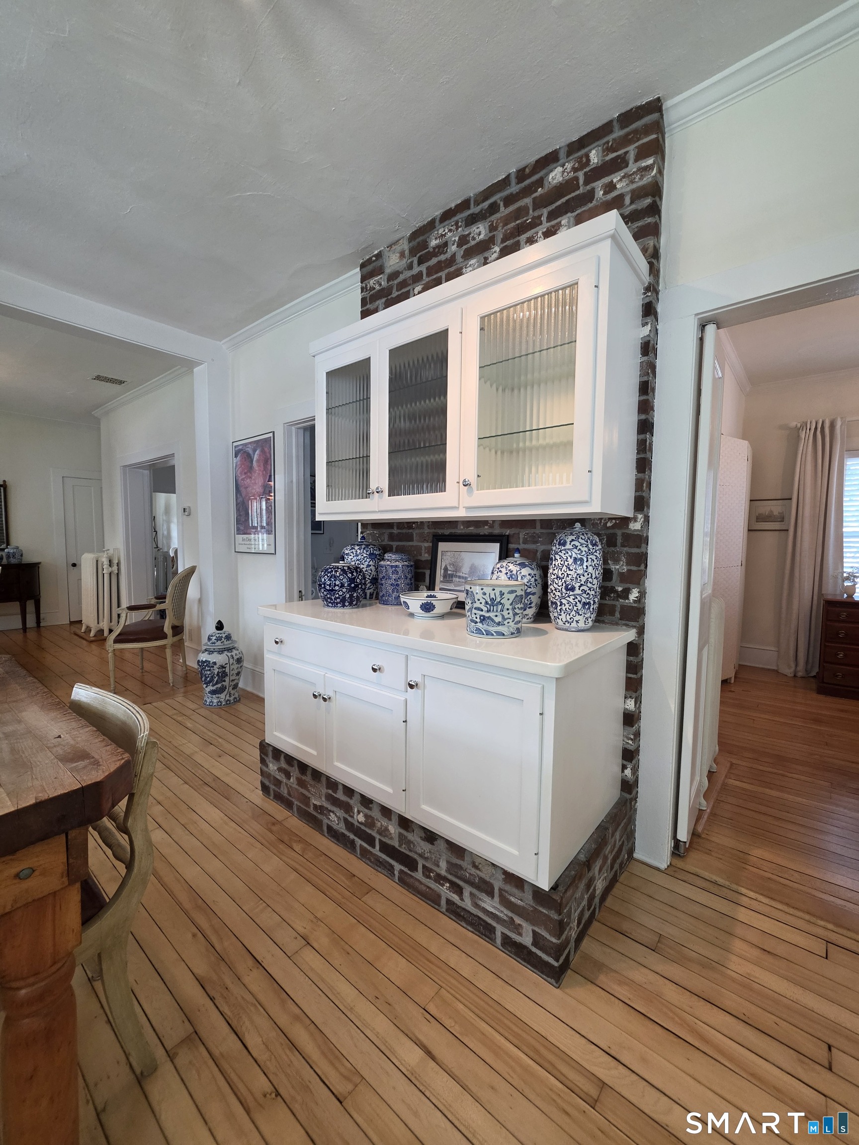 225 Woodstock Avenue Property Photo 6