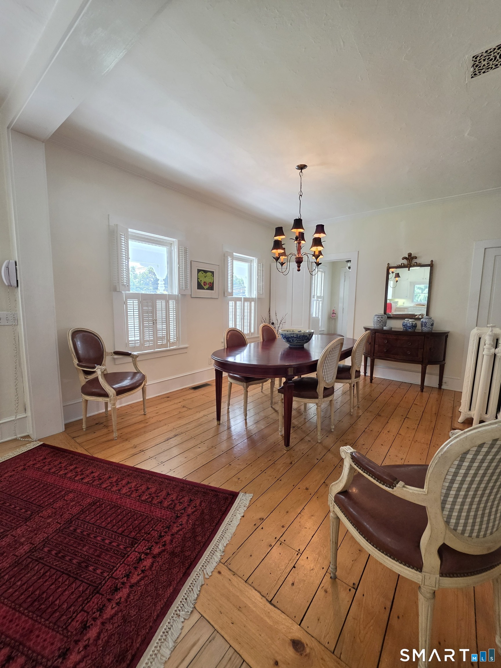 225 Woodstock Avenue Property Photo 8