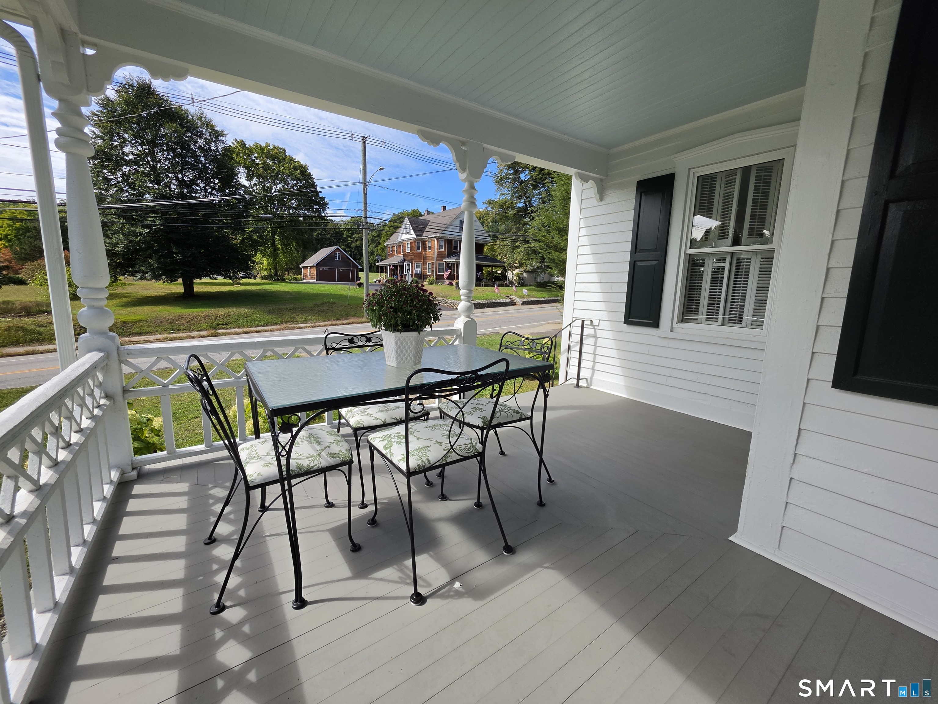 225 Woodstock Avenue Property Photo 27