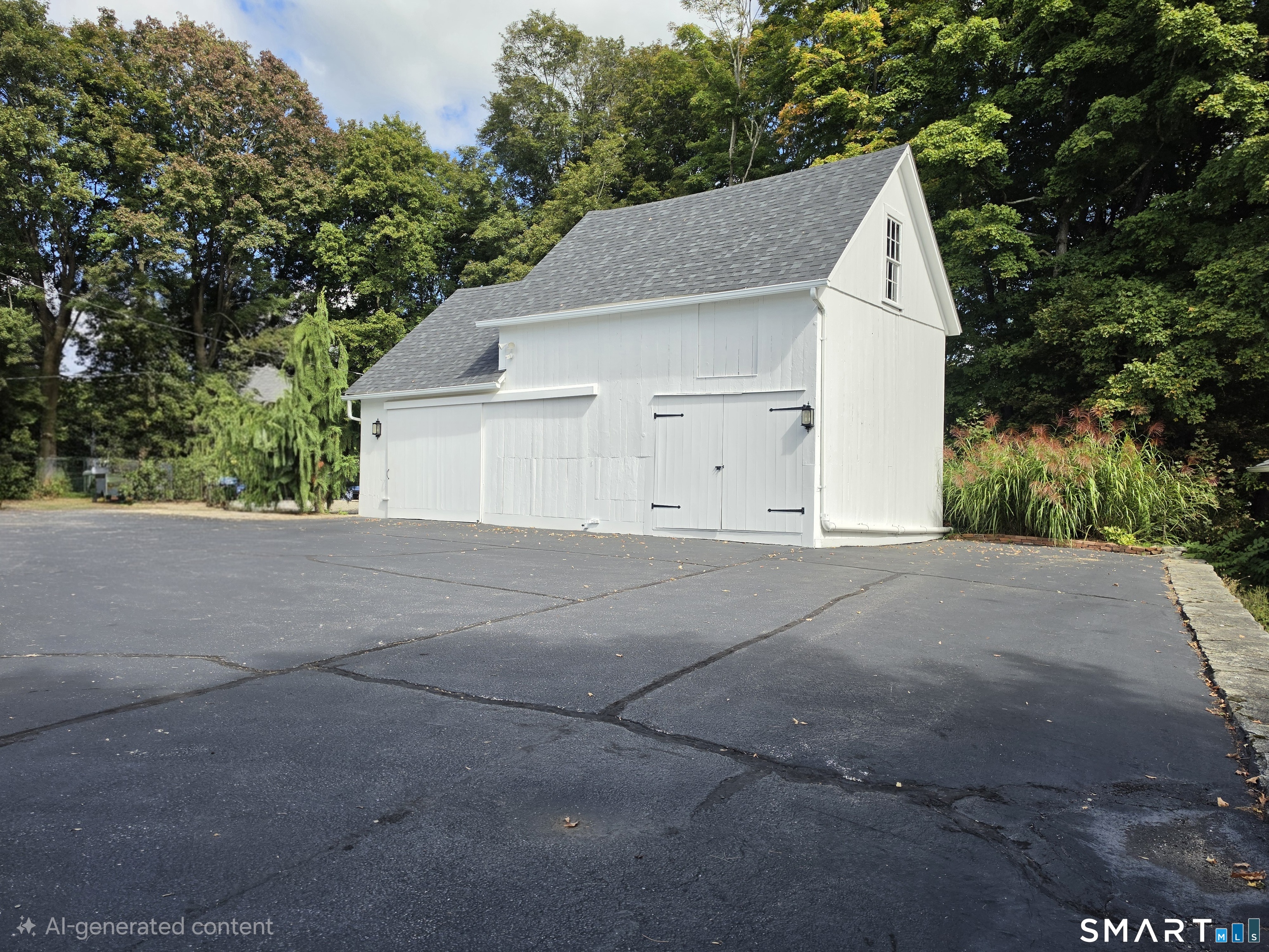 225 Woodstock Avenue Property Photo 28