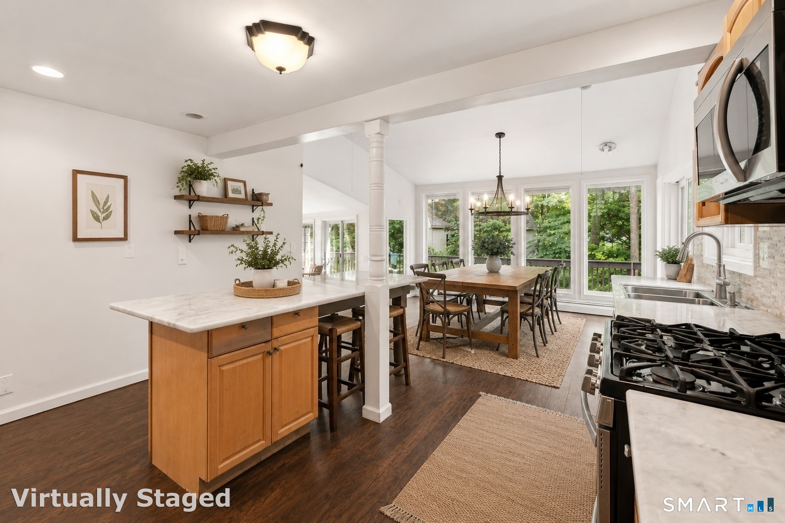 132 Laurel Street Property Photo 1