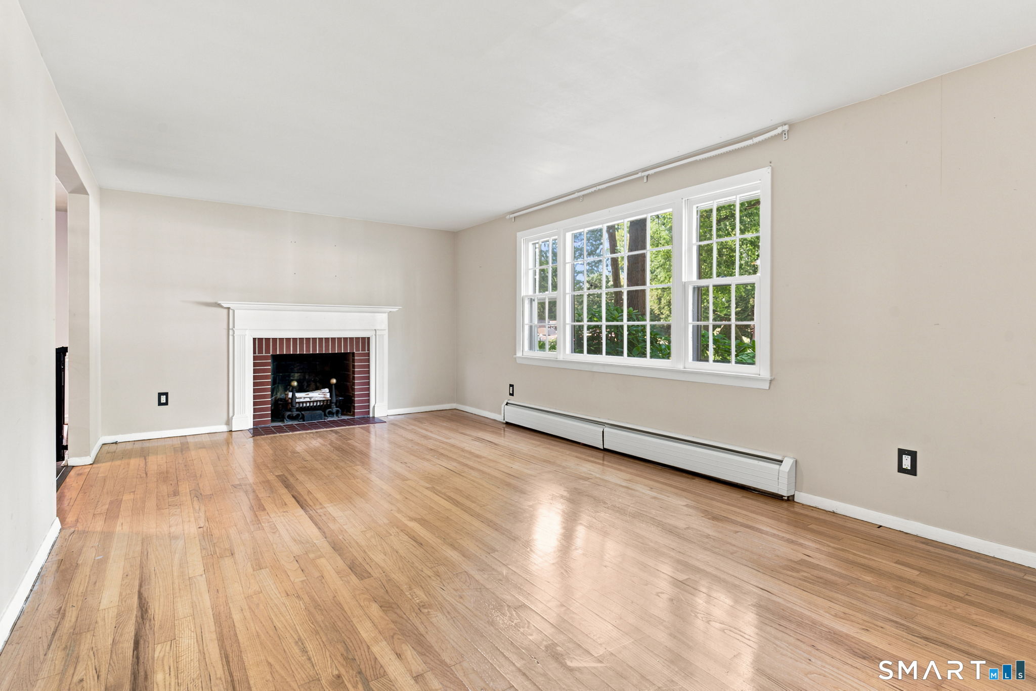132 Laurel Street Property Photo 9