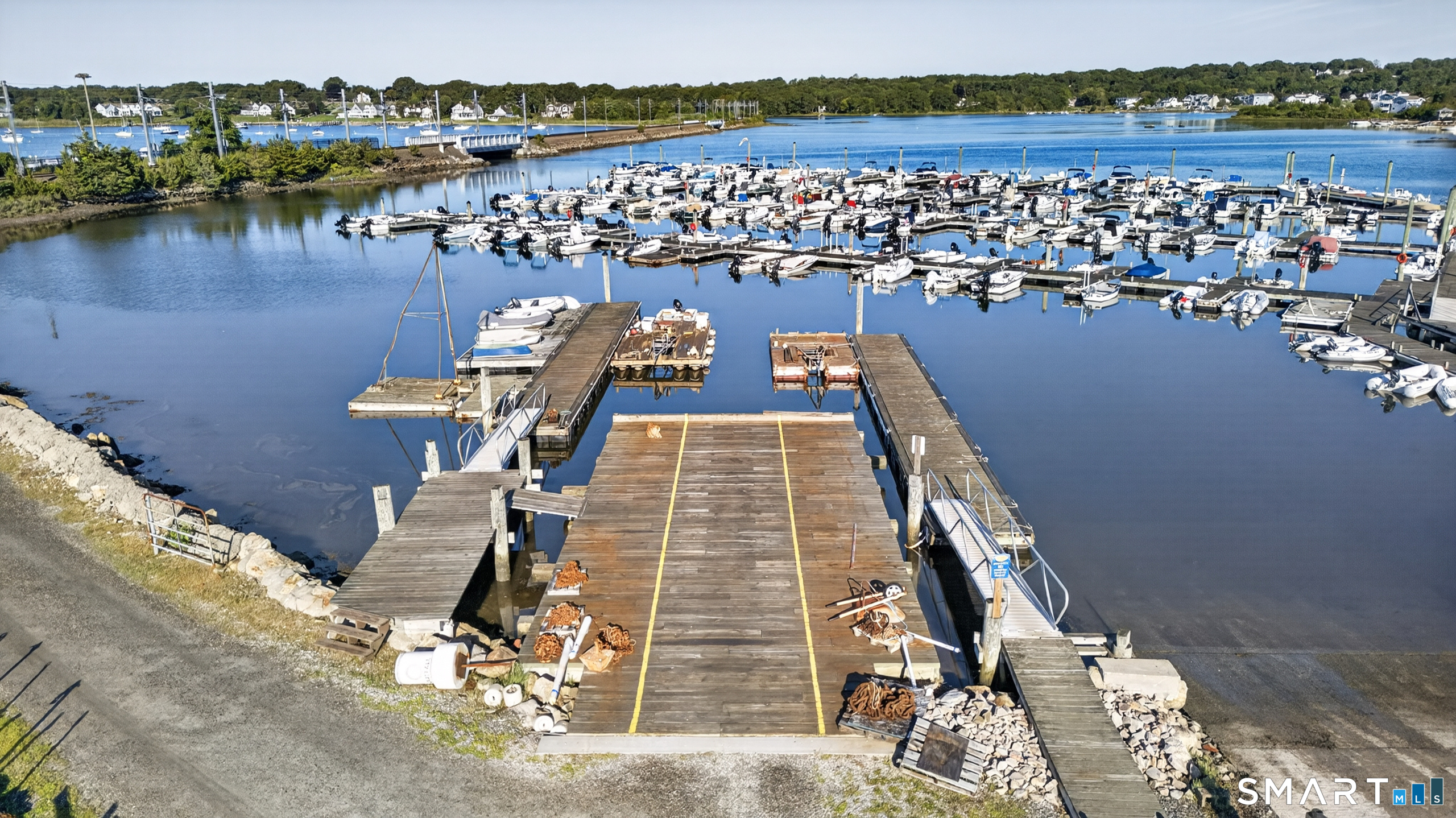 228 North Water Street Property Photo 5