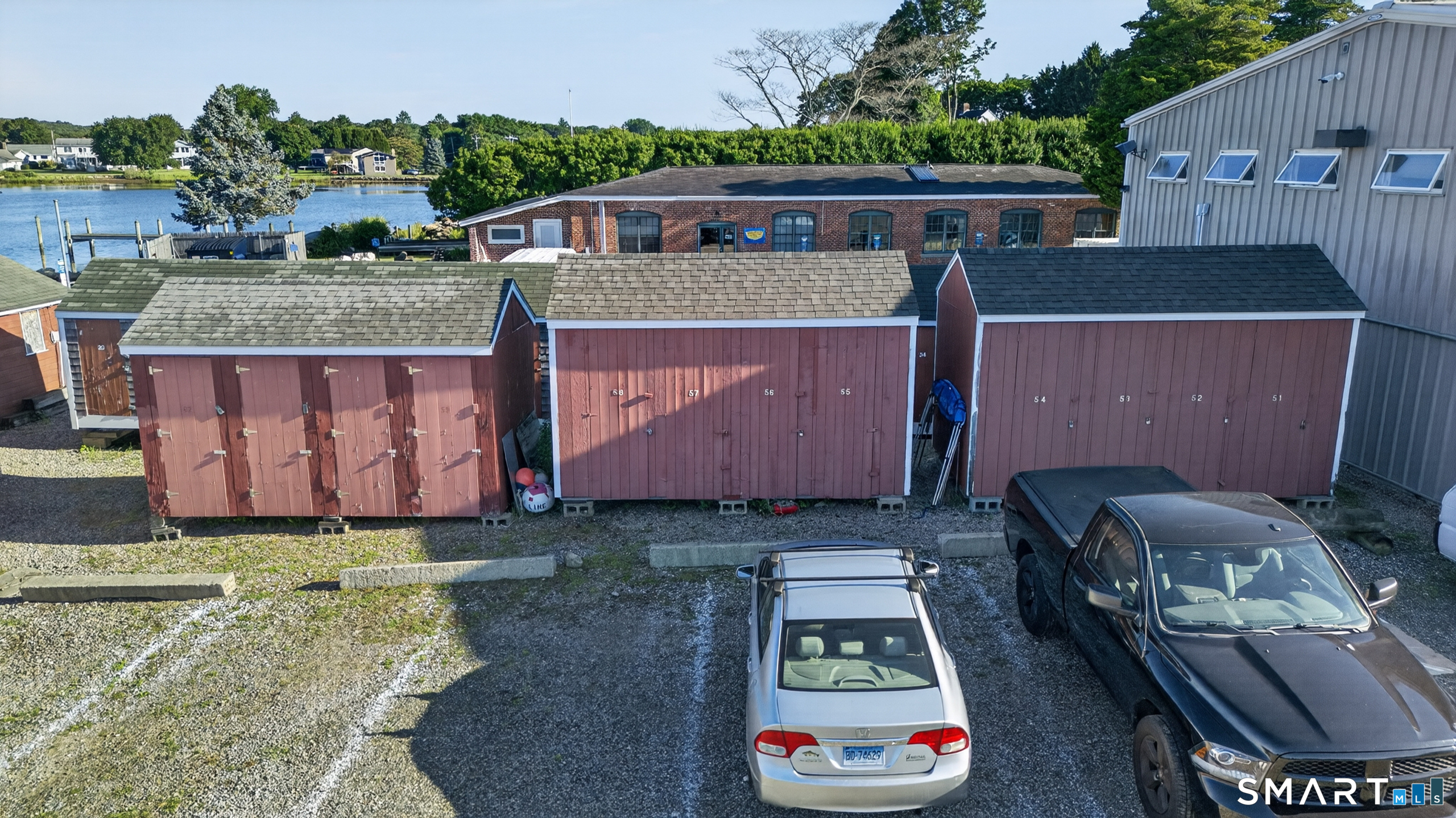228 North Water Street Property Photo 14