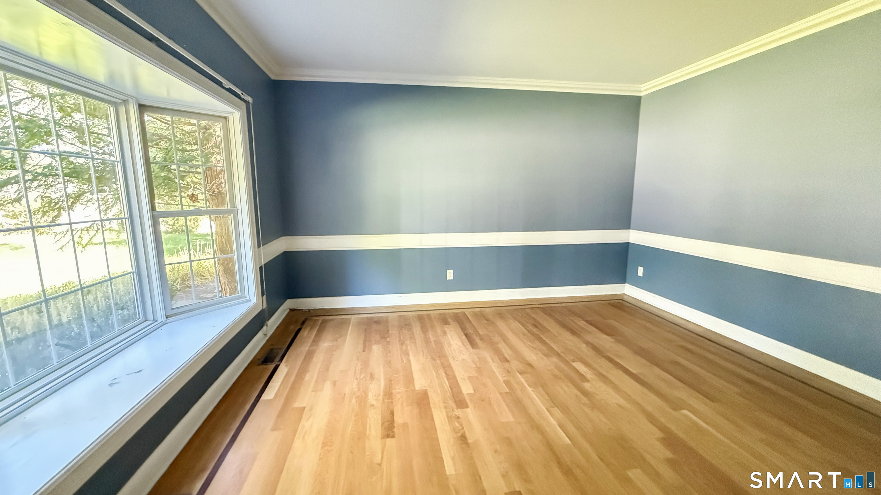 109 Davis Road Property Photo 6