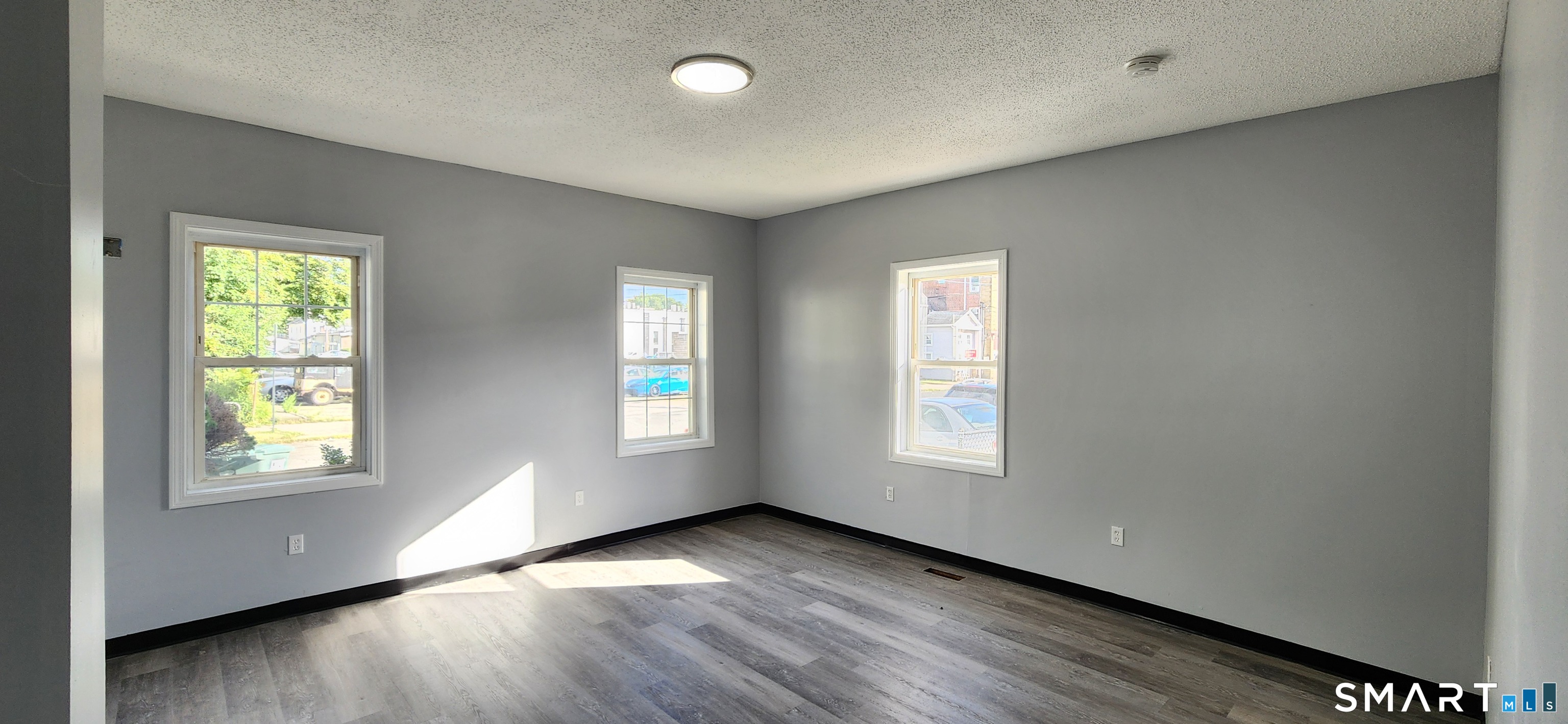 24 Meadow 1st Fl. South Street Property Photo 9