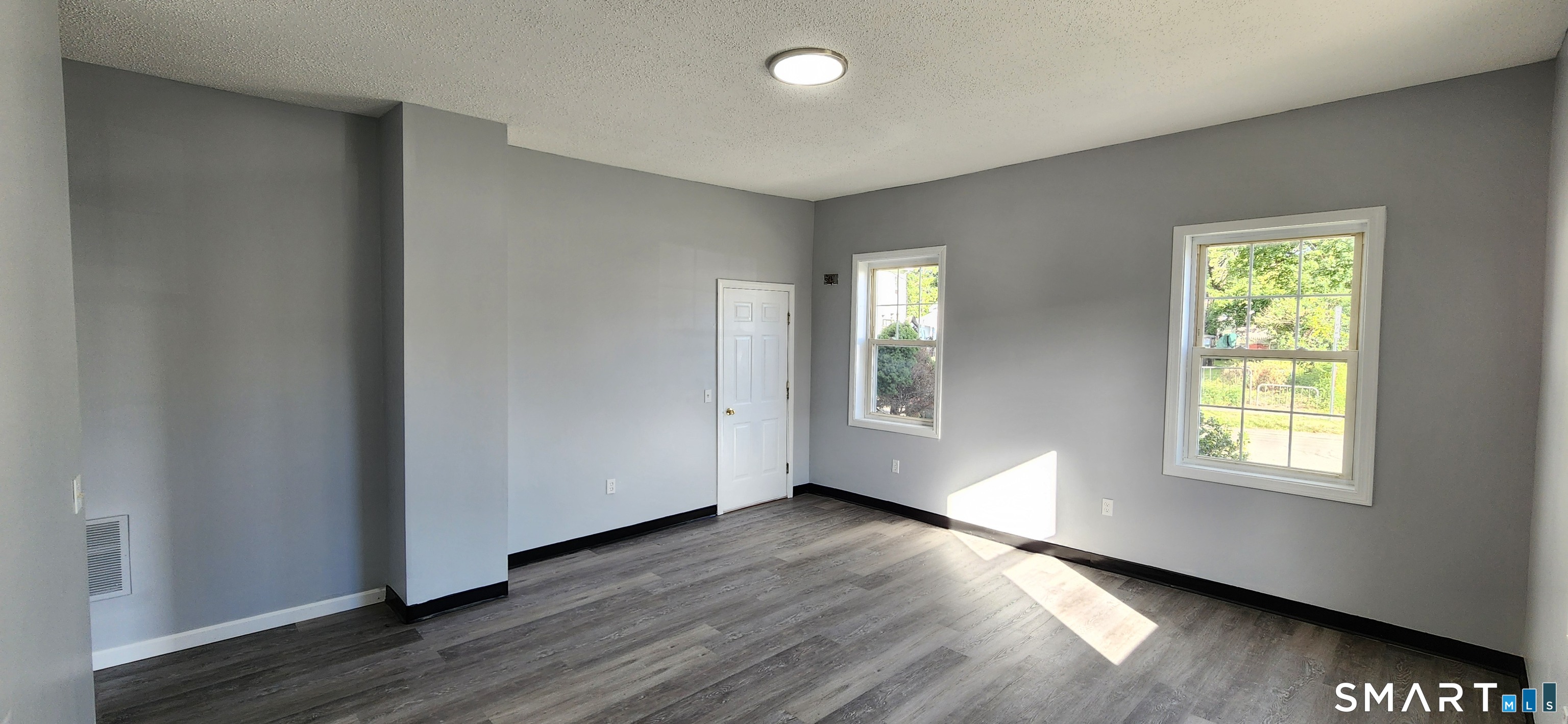 24 Meadow 1st Fl. South Street Property Photo 10